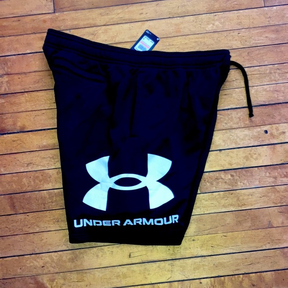 Under Armour Sweat Shorts - Picture 2 of 2